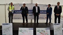 U Loun se v pátek slavnostně zahájila výstavba dálnice D7.