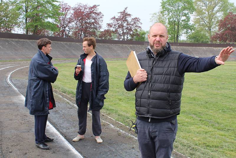 V Lounech se natáčel snímek Zátopek v roce 2019. Slavného běžce hraje Václav Neužil, režisérem je David Ondříček.