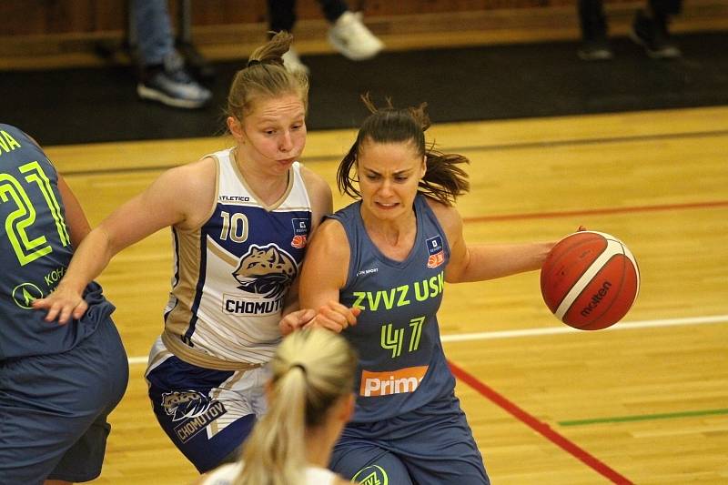 V nejvyšší basketbalové lize žen vyhrál tým ZVVZ USK Praha v Lounech nad chomutovskými Levharticemi.