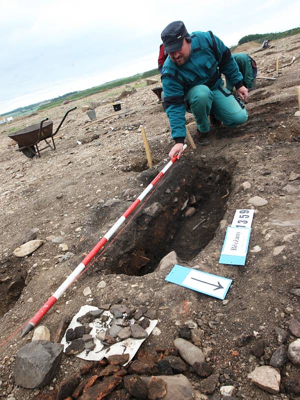 Lokalita u Břežan na Žatecku, kde nyní pracují archeologové 