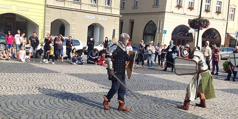 Po šesti stech letech se v Žatci opět utkali husité a křižáci.