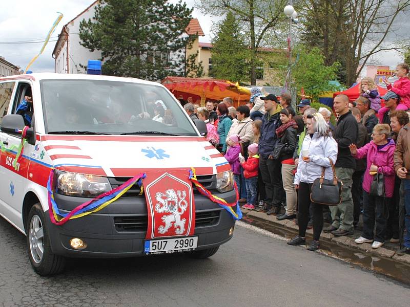 První máj 2015 - oblíbené slavnosti v Kryrech.