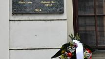 V Lounech si lidé a  vedení tamní radnice připomněli Den památky obětí holocaustu.