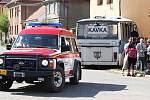 Vážná dopravní nehoda autobusu s desítkami raněných ve Velemyšlevsi na Lounsku.