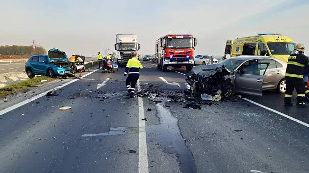 Nehoda na nechvalně proslulém ukončení dálnice D7 na obchvatu Sulce