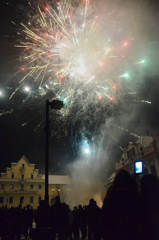 Silvestrovské oslavy na náměstí Svobody v Žatci