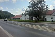 Majitel bývalých jatek získal od státu pozemky u silnice na Most a Plzeň.