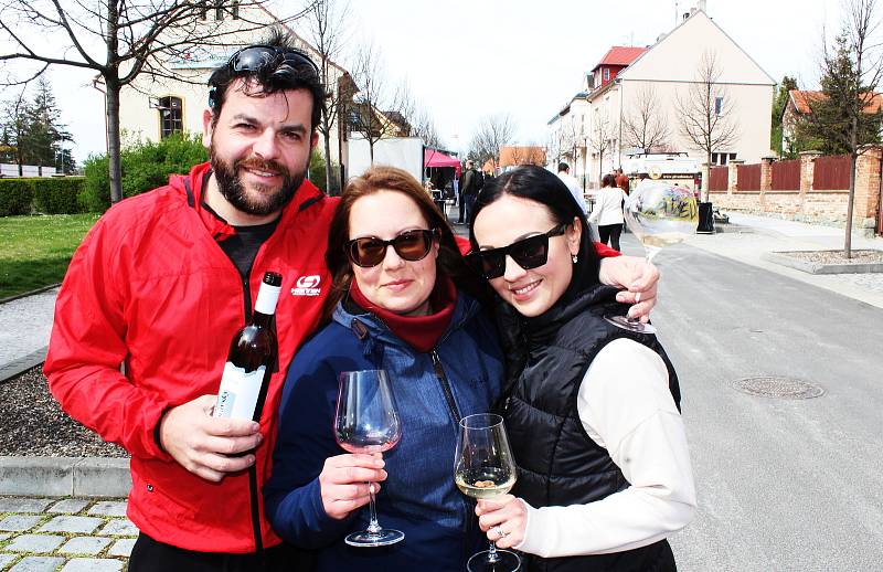 Street festival jídla, pití a hudby Dovalte na Vale v Lounech