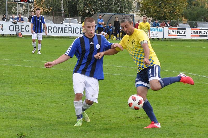 Utkání rozdílných poločasů, ve kterém fotbalistů Dobroměřic (ve žlutém) nestačilo k výhře nad Bílinou ani dvoubrankové vedení.