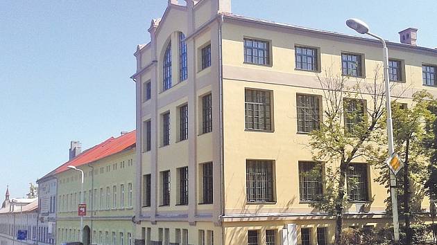 Horní část bloku budov bývalých papíren prošla v letech 2014 a 2015 rekonstrukcí, vznikl tam depozitář muzea. 