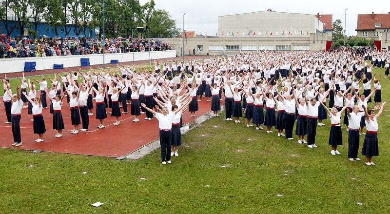 Sokolský slet na Tyršově stadionu v Roudnici nad Labem