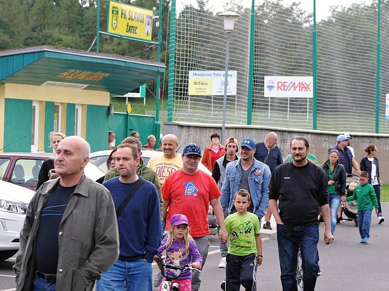 Fotbalové derby Žatec - Louny: trochu zklamaní domácí fanoušci.