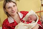 Mamince Kateřině Hrazdírové z Veltěží se 16. října narodila v chomutovské nemocnici dcerka Nela. Míra 48 cm, váha 2,85 kg.
