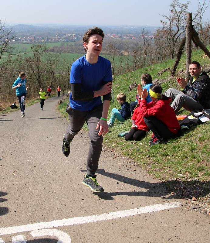 Pro mládež byly připraveny krátké tratě přímo pod vrcholem. Ovšem v tom nejprudším stoupání