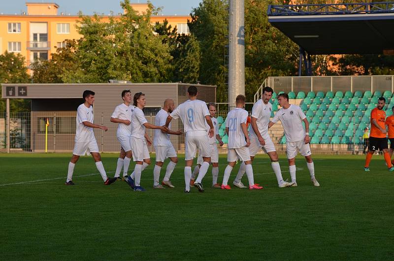 FC Chomutov - SEKO Louny 1:0 (Chomutov v bílém)