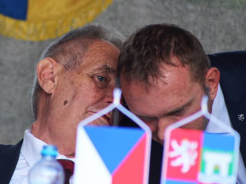 Prezident Miloš Zeman na návštěvě v Lišanech na Lounsku v červnu 2018. Hlava státu měla v této obci ve volbách vůbec největší podporu v celé republice.