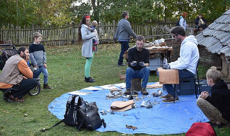 Program k mezinárodnímu dni archeologie ve skanzenu v Březně u Loun