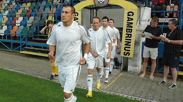Fotbalové utkání Blšan (v bílém) proti celku z Litol u Lysé nad Labem