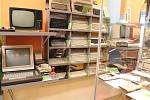V Žatci je nové muzeum starých počítačů. Ukazuje sbírku Pavla Jambora.