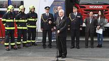 V průmyslové zóně Triangle u Žatce se v úterý 9.4. slavnostně otevřela nová požární stanice.