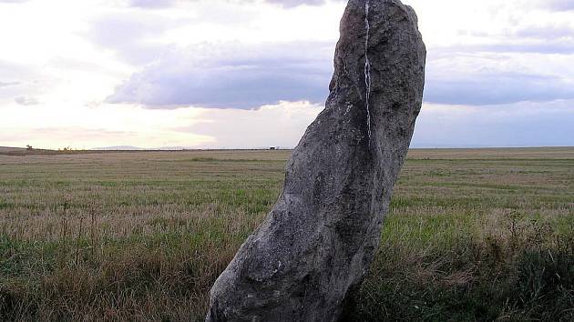 Menhir v Drahomyšli