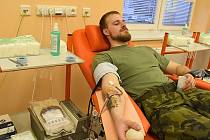 Žatečtí vojáci darovali krev