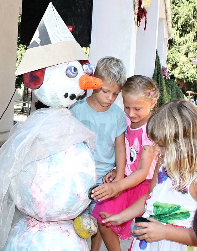 Letní lounské vábení 2015. Program pro děti s Bibi Marešovou a Divadlem Mazec na výstavišti.