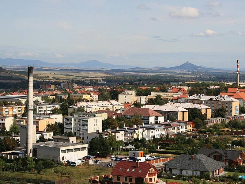 Vyhlídka ze střechy městské vodárenské věže na Louny