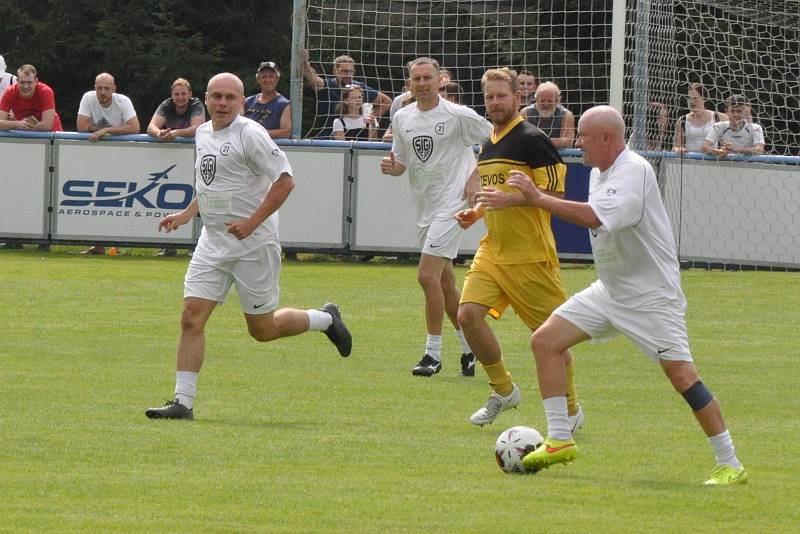 Exhibiční utkání Sigiteamu s výběrem Loun proběhlo při příležitosti otevření zrekonstruovaného areálu FK Louny.