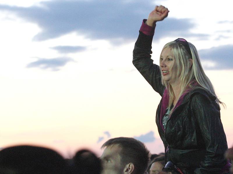 Fanoušci na festivalu Open Air Panenský Týnec.