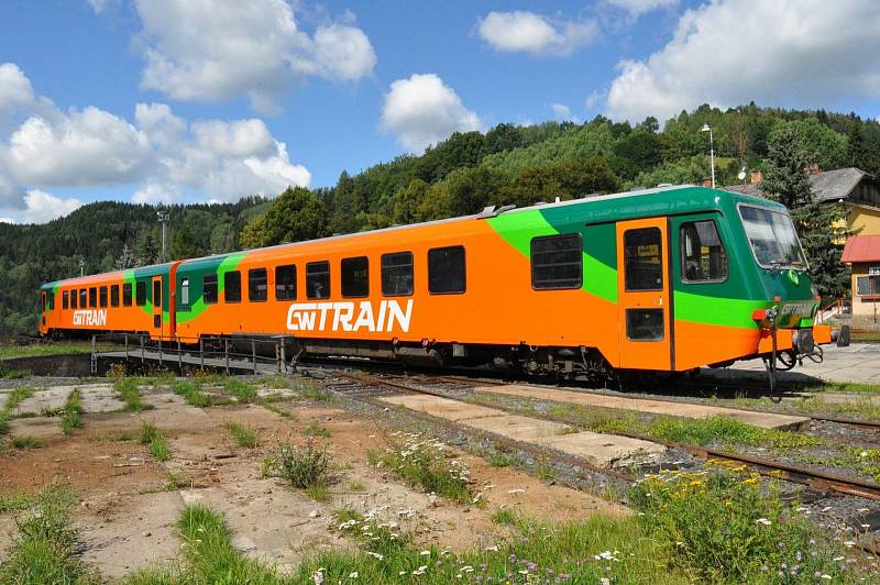 Rychlíky společnosti GW Train Regio jezdí mezi Plzní a Mostem od roku 2016.