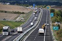 Ve středu 20. září začne řidičům sloužit nový dálniční úsek u Loun.