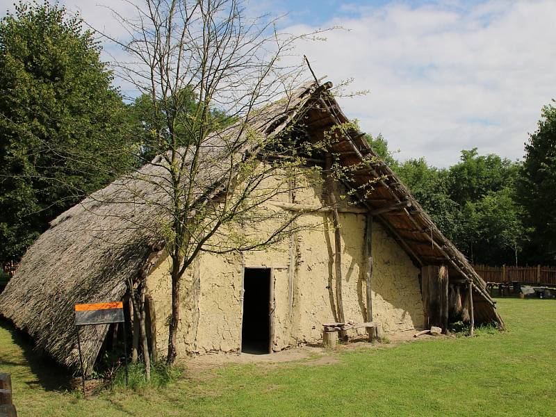 Archeologický skanzen Březno u Loun