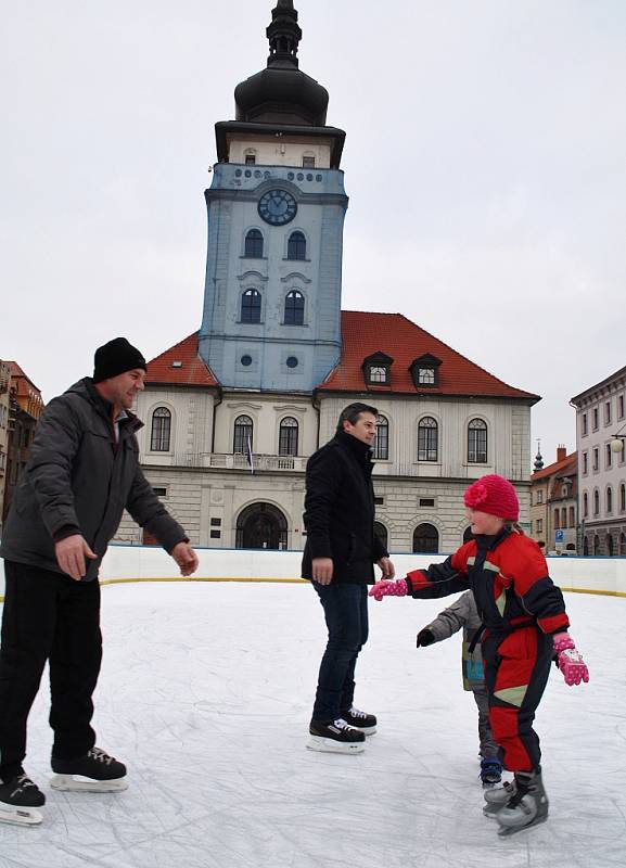 Bruslení na náměstí Svobody v Žatci