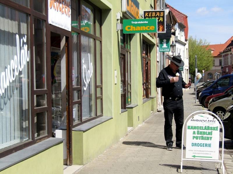 Co je nového v Žatci: Centrum města je plné obchodů, služeb a historie.