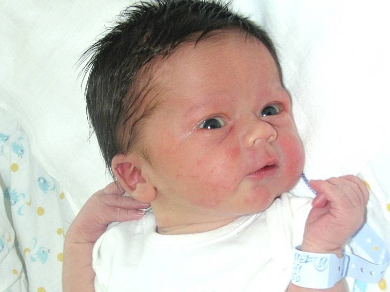 Dita Parpelová z Hluban porodila 22. 7. synka Michala, 3,4 kg, 50 cm.