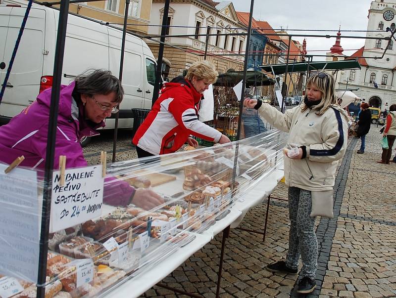 Farmářské trhy v Žatci.