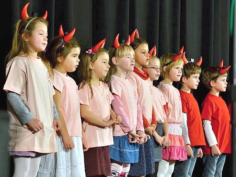 Festival Dokud se zpívá, který letos proběhl v Postoloprtech.