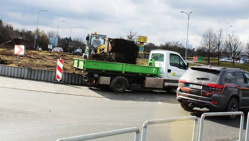 Proměna křižovatky v Žatci.