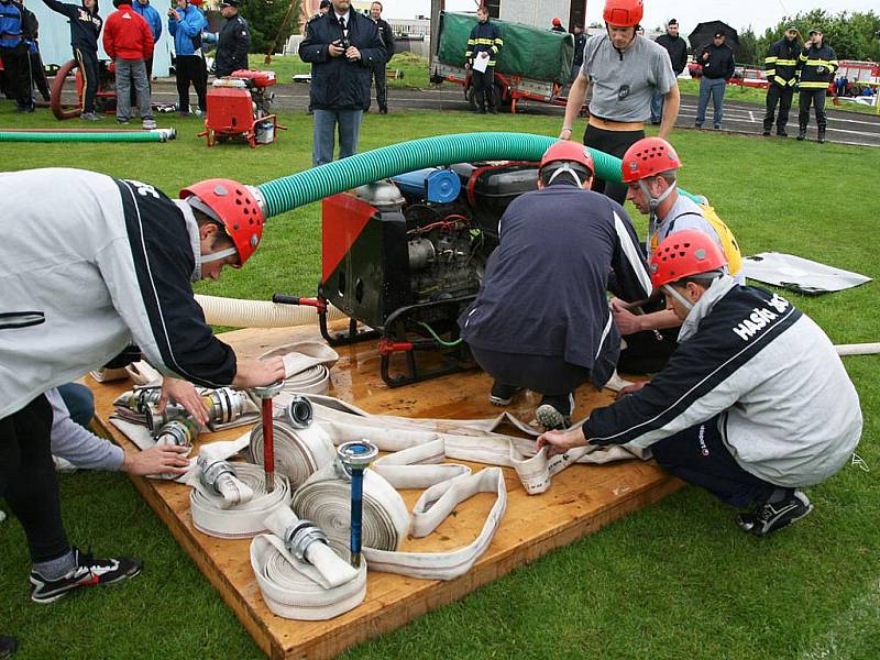 Krajská soutěž v požárním sportu v Podbořanech