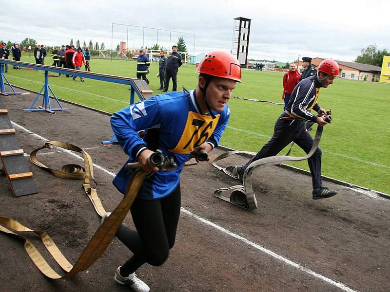 Krajská soutěž v požárním sportu v Podbořanech