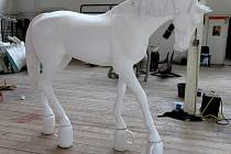 Model koně, jehož plastika by měla stát na Nerudově náměstí