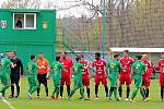 Fotbalisté Slavoje Žatec (v zeleném) porazili tým Proboštova 3:1.