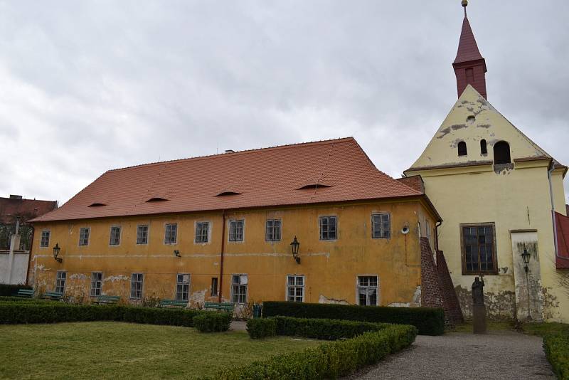 V Žatci chystají rekonstrukci bývalého kláštera. V první etapě v něm vznikne robotické centrum