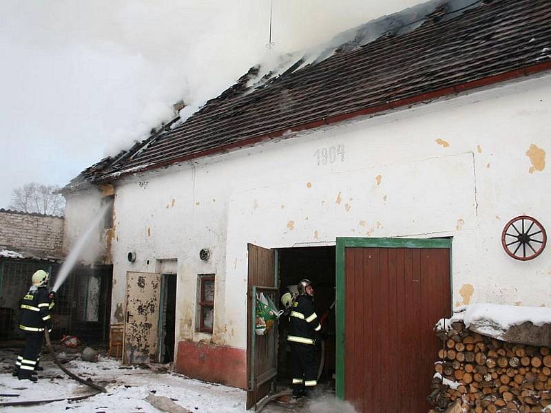 Požár stodoly v Kryrech