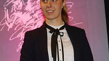 Cyklokrosařka Martina Mikulášková si odnesla menší trofej za třetí místo v kategorii jednotlivci dospělí