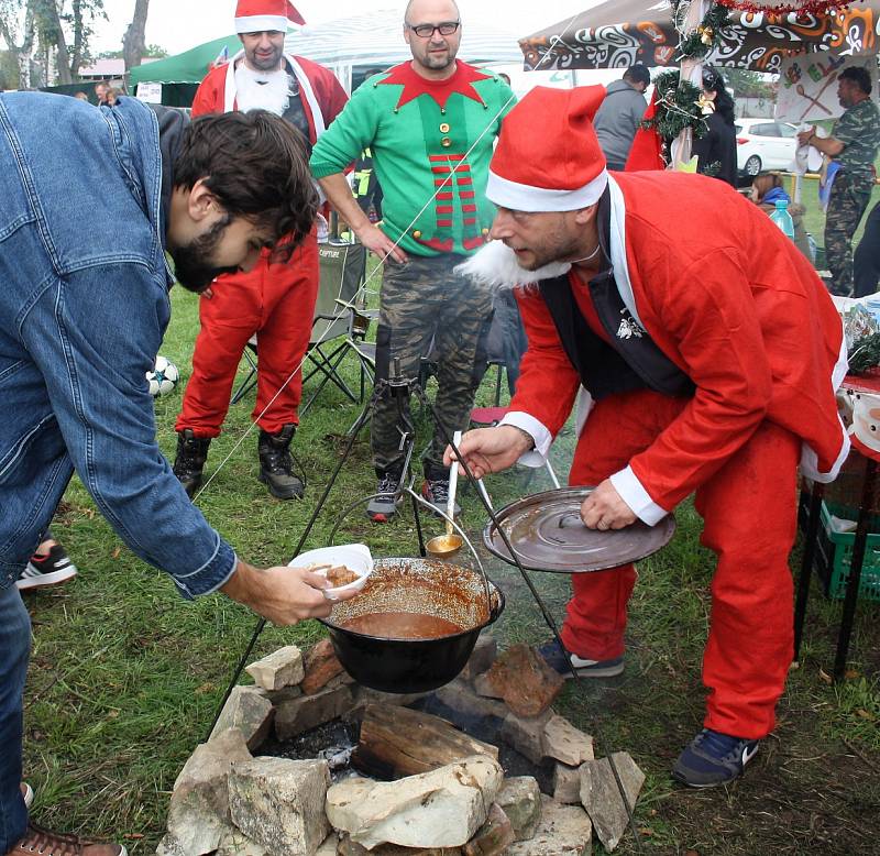 Kotlíková guláš paráda v Panenském Týnci