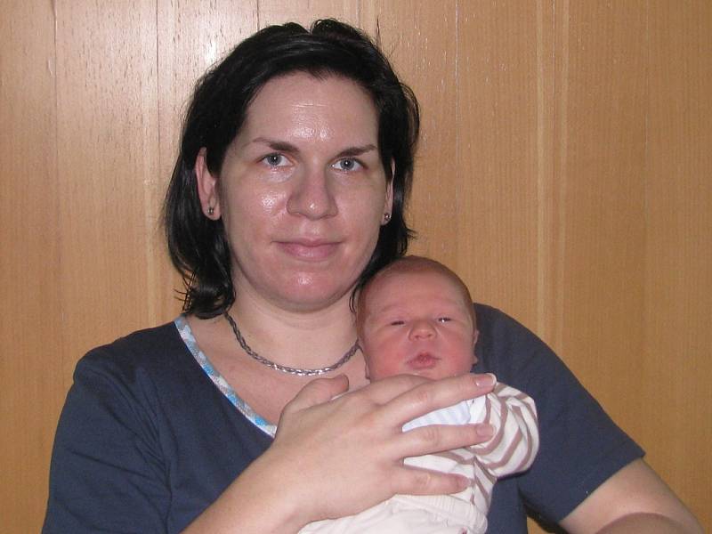 Josef Šnajdr se narodil 14. prosince 2016 v 6.25 hodin mamince Ditě Vágnerové z Hrušovan. Vážil 3340 gramů a měřil 49 cm.