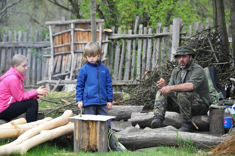 Unikátní archeologický skanzen v Březně u Loun je opět otevřený pro veřejnost.