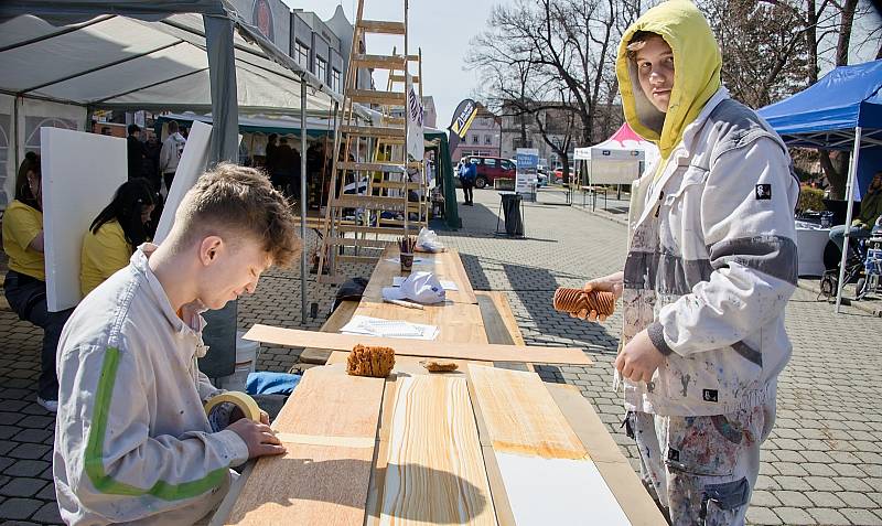 Na náměstí v Podbořanech se konala Malířské akademie Josefa Čapka.